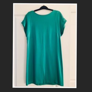 Theory green shift dress